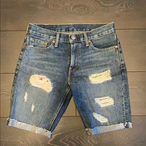 Levi’s 511 distressed shorts